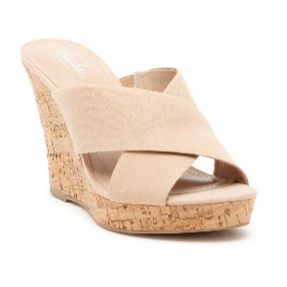 Charles by Charles David Latrice Wedge Sandal